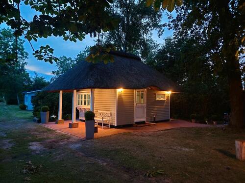 Foto - Meerbude mit Charme Reetdach und Steg