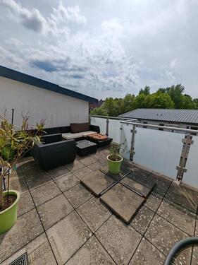 Foto - moderne 2-Zi. Whg im DG mit größem Balkon, Aufzug, TG