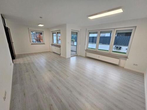 Foto - Moderne 3 Zimmer Wohnung kernsaniert mit Terrasse zu vermieten