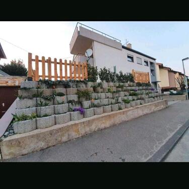 Foto - 2,5-Zimmer Dachgeschosswohnung mit Balkon – kurzfristig verfügbar