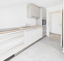 Hell und modern: Vollständig renovierte Dachgeschosswohnung in attraktiver Lage - Düren Rölsdorf