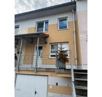 Reihenmittelhaus m. Einliegerwohnung & Garten — ohne Maklerkosten - Leipzig