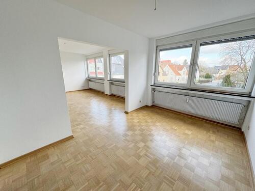 Foto - Renoviert & modern - Wohnung im 2.OG mit Balkon und Parkplatz