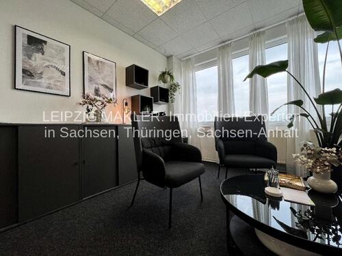 Foto - Frisch sanierte Büroräume mit Empfangsbereich, Lagerräumen und vielen Parkplätzen in der Maximiliallee 13 in Leipzig-Nord
