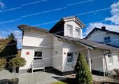 Foto - Modernes Einfamilienhaus (2x Terrassen, 2x Stellplätze, FBH, EBK)