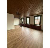 Schöne Altbauwohnung im Zentrum mit Parkplatz - Northeim