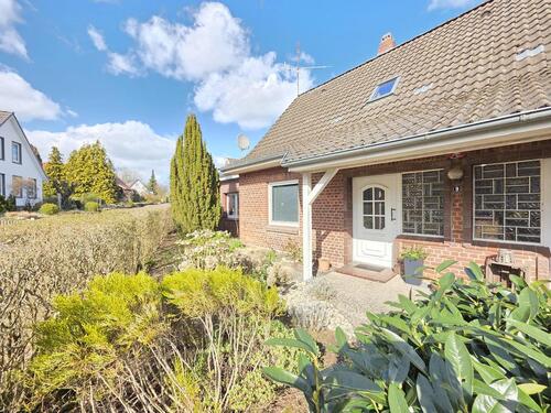 Foto - Ruhiges Wohnen: Doppelhaushälfte mit Garten und Carport, sofort bezugsfertig in Hemmoor-Basbeck!