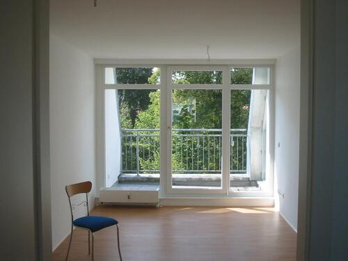 Foto - 2-Zimmer-DG - mit Balkon - sofort beziehbar - provisionsfrei