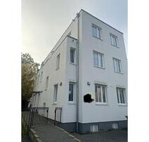 *RosenauHanau* Schöne 1 Zimmer Basement Wohnung in einem gepfleg