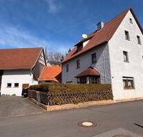 Großzügiges Wohnhaus mit Scheune, Stall, Garage & Hof - Schondra
