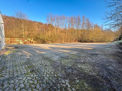 Foto - Stellplätze für Wohnmobil, Wohnwagen, Trailer, Container etc.