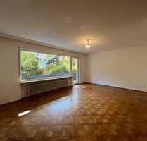 Hochwertige Erdgeschoss Wohnung mit sonnigen Südbalkon - Weinheim