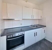 **Einbauküche** - entspannter Einzug - Ihre neue 3-Zimmer-Wohnung wartet! AB SOFORT! - Dresden Cotta