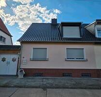 Haus mit Garten - 150.000,00 EUR Kaufpreis, ca.  125,00 m² in Bernburg (Saale) (PLZ: 06406)