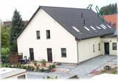 Foto - 2-Zimmer-Wohnung mit EBK, Carport & Vierkanthof-Idylle 