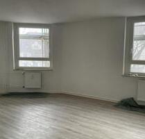 Wir renovieren für Sie bezugsfertig! Schön geschnittene 2-Zimmer - Essen Stadtbezirk III
