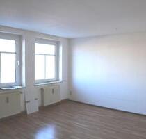 ! Attraktiv, geräumige 2 Zi.Wohnung mit großer Küche und Balkon ! - Werdau