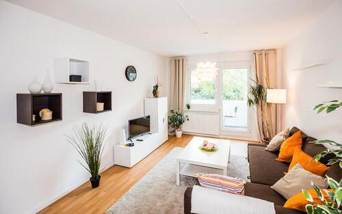 Foto - Frisch renovierte 2-Zimmer-Wohnung mit Balkon und Aufzug