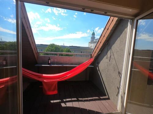 Foto - Freie 2,5 Zimmer Wohnung mit Tiefgaragenstellplatz