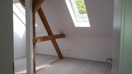 Foto - 2 Zimmer Dachgeschosswohnung - 785,00 EUR Kaltmiete,