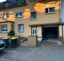 Mehrfamilienhaus 5 Wohnungen Grosen Halle 420 Wohnfläche - Duisburg Rheinhausen