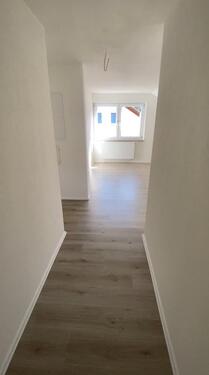 Foto - Helle 2 Zimmer Dachgeschosswohnung in Bestenheid zu vermieten