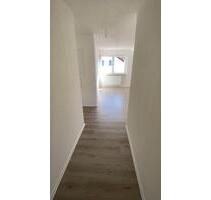 Helle 2 Zimmer Dachgeschosswohnung in Bestenheid zu vermieten - Wertheim