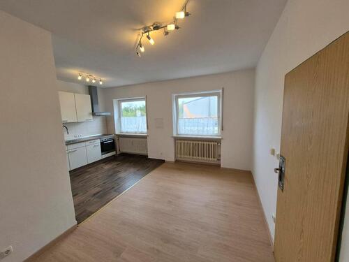 Foto - Etagenwohnung zur Miete in Eichendorf