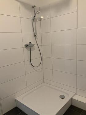 Foto - Geräumig, komplett saniert und zentrale Lage