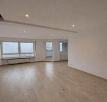 5 Zimmer Maisonette-Wohnung mit Balkon & Garage in Kirchhellen - Bottrop Feldhausen