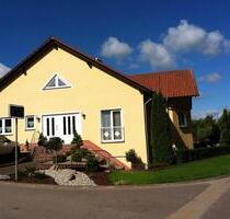 Helle, moderne 2- ZKB Einliegerwohnung mit separatem Eingang - Schiffweiler