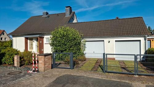 Foto - Einfamilienhaus - 250.000,00&nbsp;EUR Kaufpreis, ca.&nbsp; 90,00&nbsp;m&sup2;