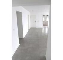 Zentrale 4Zi EG Wohnung - Hofheim, 95qm, Barrierearm, 2 Garagen - Hofheim am Taunus