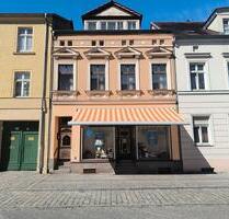 Provisionsfrei ! Kapitalanlage mit Ladengeschäfft und 2 Wohnungen - Wittstock/Dosse
