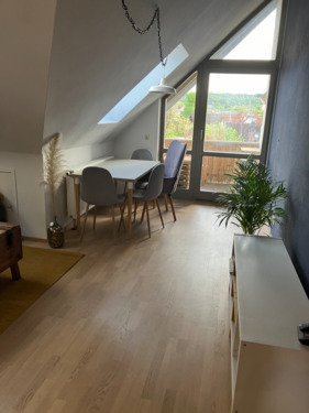 Foto - Zentral gelegene 2-Zimmer Wohnung mit zwei Balkonen und Bergblick