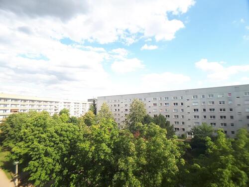 Foto - **FAMILIEN WILLKOMMEN**6-Zimmer-Wohnung Balkon 4.Etage 2 Bäder ab sofort