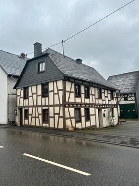Foto - Bauernhaus, Landhaus zum Kaufen in Dickenschied