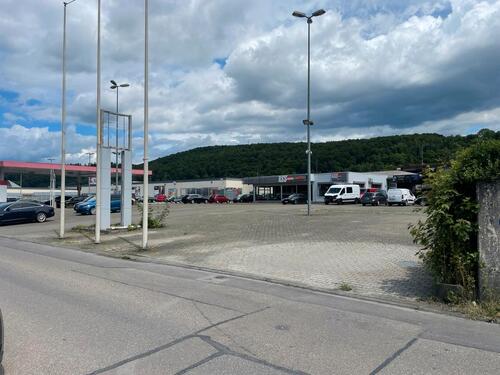 Foto - Gebrauchtwagenhandel Autoplatz Autohandel Autohaus mit Grundstück Büro WC Dusche und Abstellraum