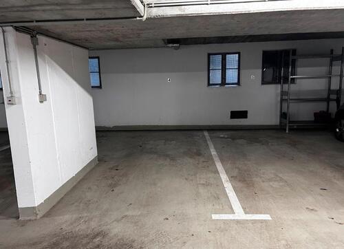 Foto - Tiefgaragenplatz - 120,00&nbsp;EUR Miete,