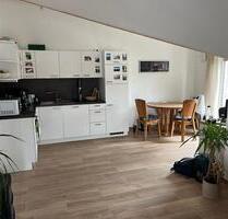neuwertige 2-Zi-DG Whg mit Westbalkon in Hirten - Burgkirchen an der Alz
