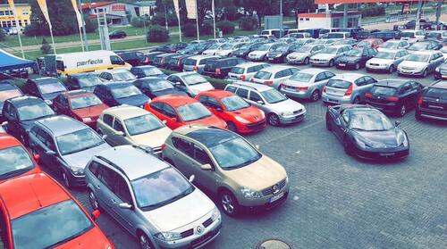 Foto - Autohaus Autoplatz Autohandel Werkstatt Ausstellungshalle Showroom Lager Halle in Heidenheim Schnaitheim auf der B19 zu vermieten
