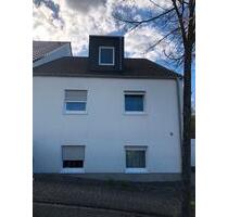 Eigentumswohnung OG und ausgebautes DG Mayen-Hausen