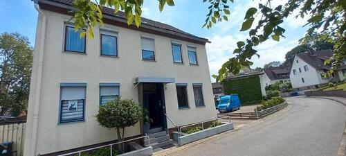 Foto - 7-Zimmer-Wohnung zu vermieten - 850,00&nbsp;EUR Kaltmiete, ca.&nbsp; 130,00&nbsp;m&sup2;