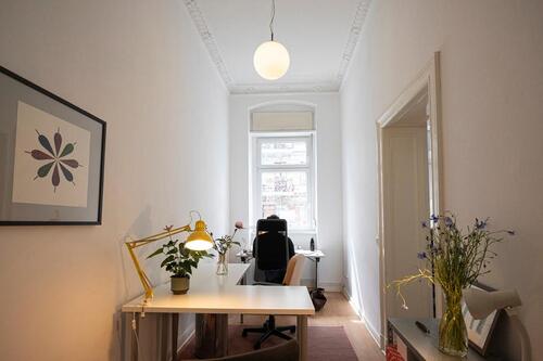 Foto - Ruhiger Büroplatz in netter Bürogemeinschaft Studio Coworking