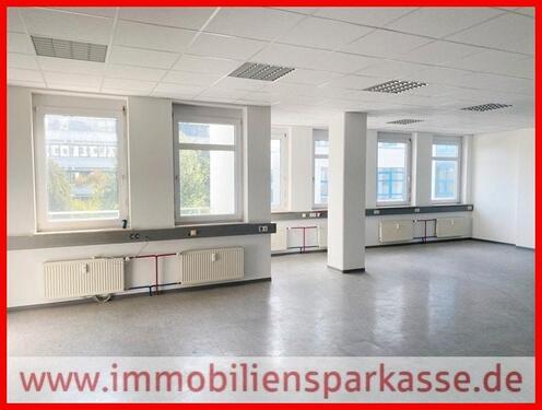 Foto - Platz für Lager, leichte Produktion und Büro!