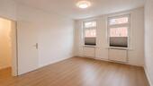 Foto - Freie sanierte 2-Zimmer-Wohnung in Lübeck – Kronsforder Allee