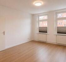 Freie sanierte 2-Zimmer-Wohnung in Lübeck – Kronsforder Allee