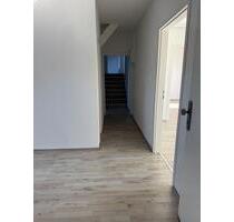5-Zimmer-DG-Wohnung, ca. 100 m² – Studenten-WG - Bochum Bochum-Ost