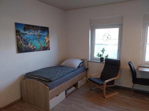 Foto - Gästezimmer 'Knappenquartier', eigenes Bad, Wohnen auf Zeit