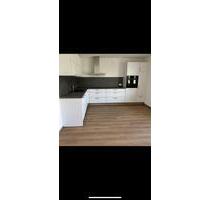 Bezug nach Kernsanierung mit Einbauküche, Terrasse und Garten - Wörth am Rhein